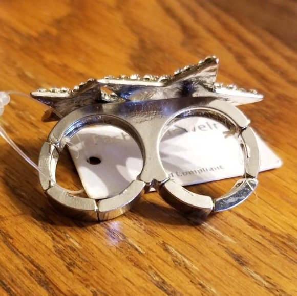 NWT Stretchy Jewelry Double Knuckle Star Ring - Picture 7 of 9